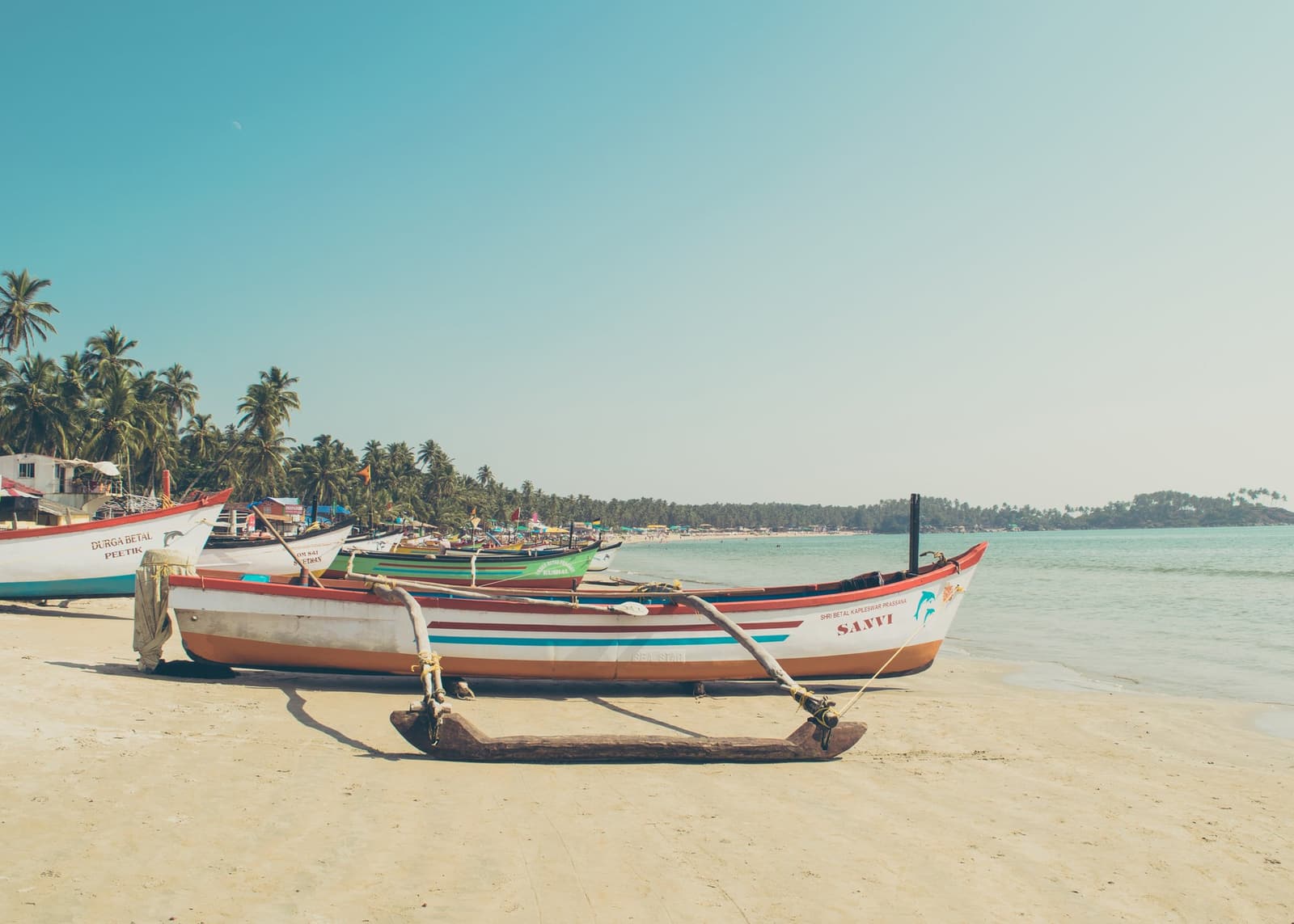 Golden sandy beaches of Goa Golden sandy beaches of Goa